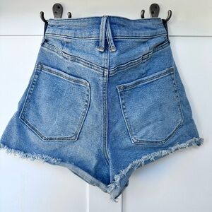 Good American High Rise Denim Raw Hem Jean Shorts - Size 8